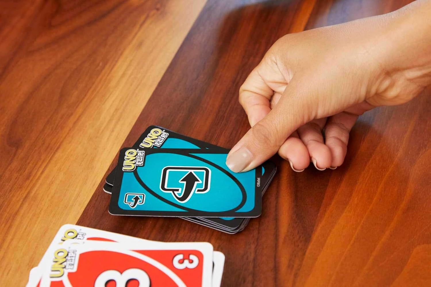 UNO FLIP! Card Game in Storage & Travel Tin, Color Blind Accessible Deck for Kids, Adults & Family Nights & Parties (Amazon Exclusive)